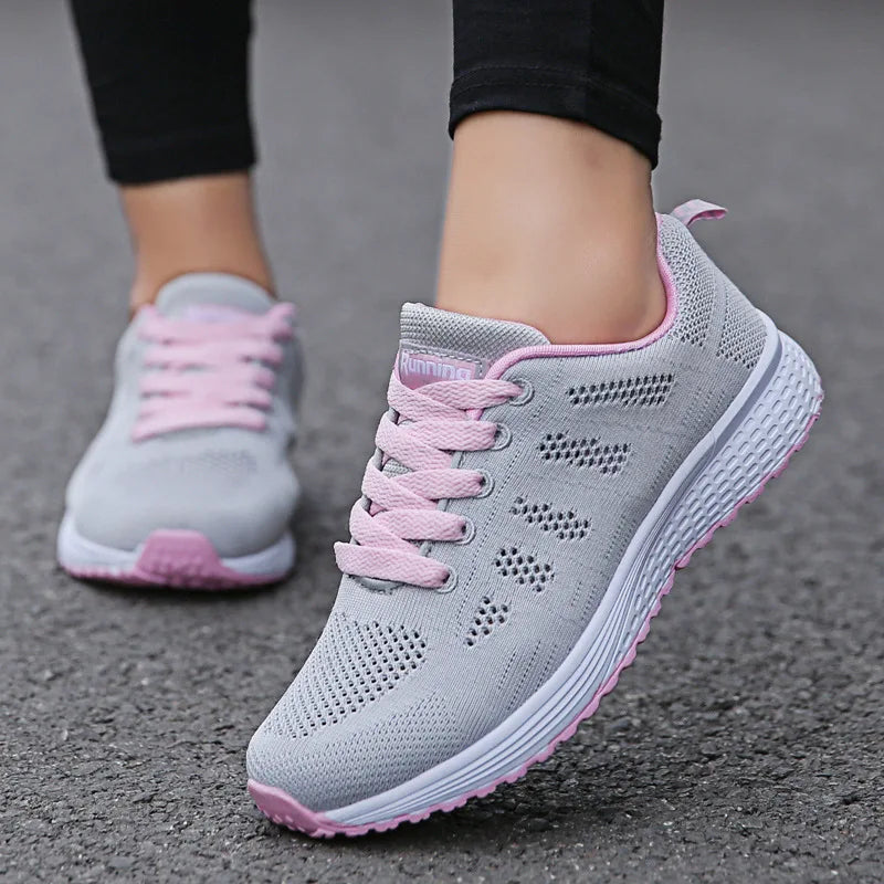 Zapatos casuales de mujer, zapatos planos de malla transpirables a la moda, zapatillas de deporte para mujer 2021, zapatos vulcanizados para gimnasio, calzado blanco para mujer